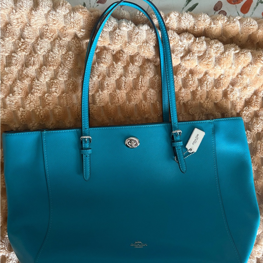 Coach Turquoise Leather lock turn key Tote